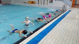 Plavecký výcvik našich štvrtákov